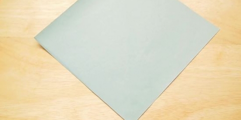 Como dobrar um envelope de origami