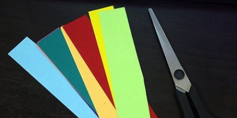 Fazendo um colar de papel