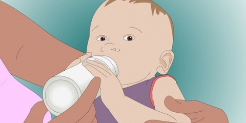 Arrotar um bebê recém-nascido
