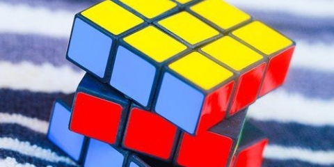 Resolva um cubo mágico