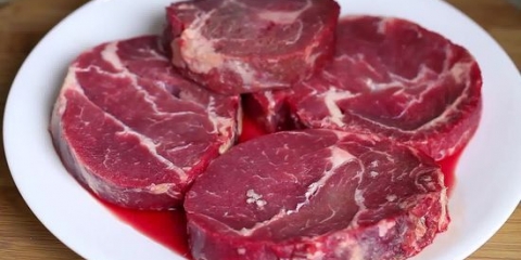 Grelhar um bife no forno