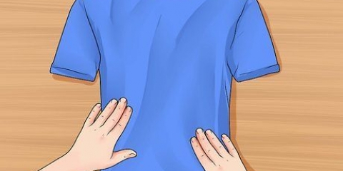 Costurando uma camiseta