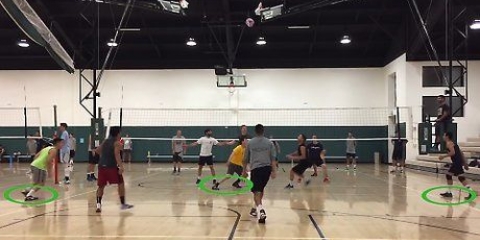 Esmagar um voleibol
