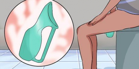 Usando um mictório feminino