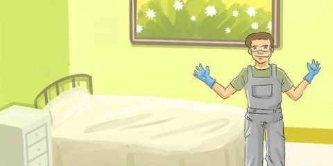 Limpando um quarto muito bagunçado