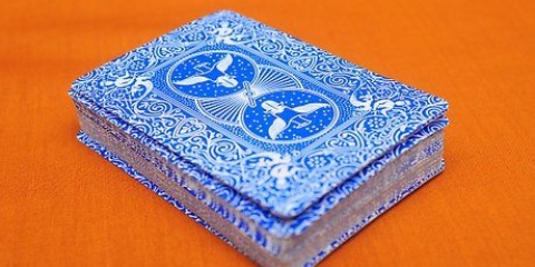 Faça truques de cartas simples