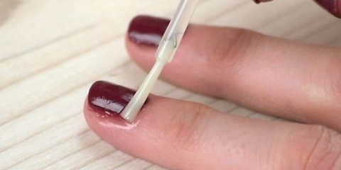 Remova o esmalte em gel