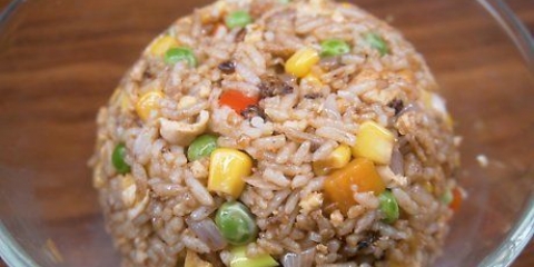 Preparando o nasi japonês