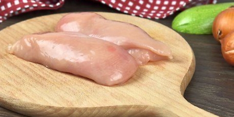 Cozinhar o peito de frango