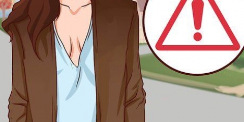 Vestindo roupas sem sutiã
