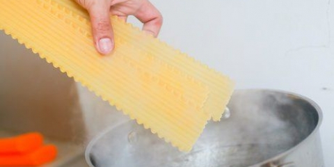 Prepare a lasanha