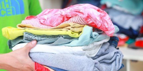 Remova os odores corporais das roupas