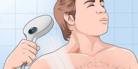 Depilar os pelos do corpo (homens)