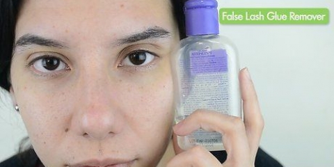 Remova cílios postiços
