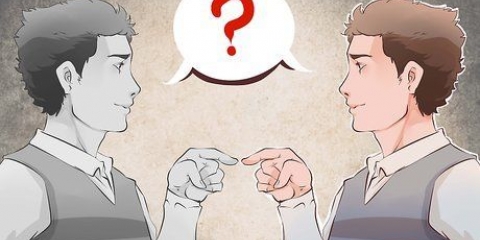 Sair com uma namorada que está traindo
