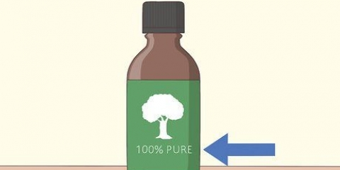Trate espinhas com óleo de melaleuca
