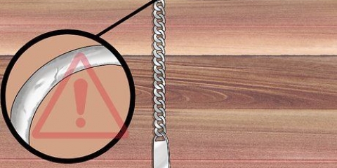 Identificando joias de platina e prata