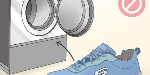 Limpando sapatos skecher