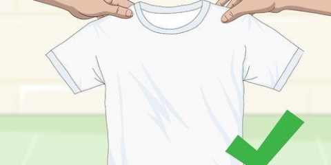 Usando corante alimentar para a técnica de tie-dye