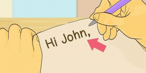 Escrevendo para um amigo por correspondência pela primeira vez