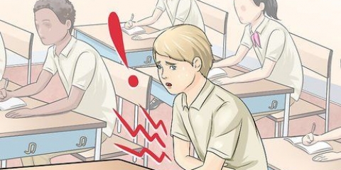 Evitando que seu estômago faça barulho na aula