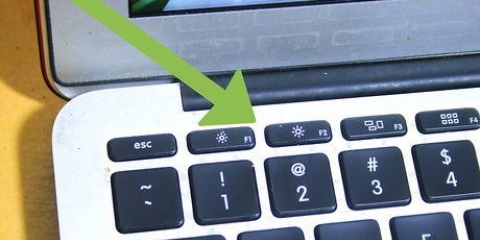 Garantir que a tela do laptop seja claramente legível do lado de fora