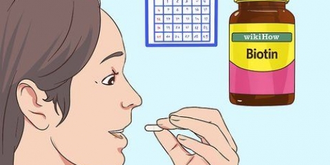 Faça suas unhas crescerem mais rápido