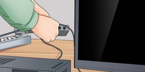 Evite que os gatos mastiguem fios elétricos e carregadores