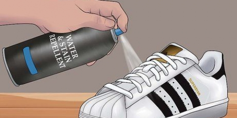 Mantendo os adidas superstars brancos limpos