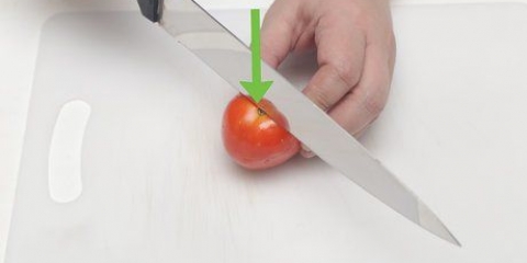 Reduzindo o ácido em pratos de tomate
