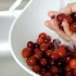 Fazendo molho de cranberry