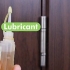 Lubrifique as dobradiças das portas