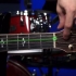 Afinando um violão