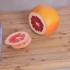 Cortando uma toranja