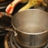 Preparando um cachorro-quente