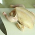 Corte um frango em quartos