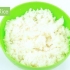 Fazendo arroz frito com frango