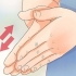 Massageando seus seios