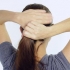 Prenda o cabelo com um lápis