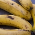 Clarear os dentes com casca de banana