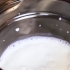Fazendo paneer (queijo indiano)