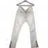 Vestindo jeans skinny