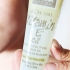 Usando óleo de vitamina e para o seu cabelo